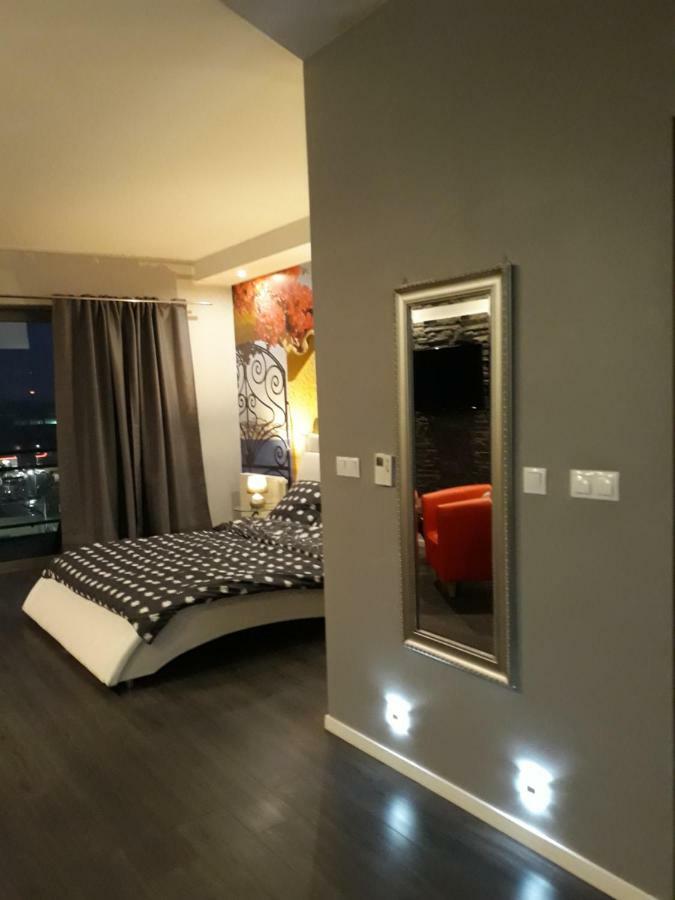 Apartament Onyx Poznan Exterior foto